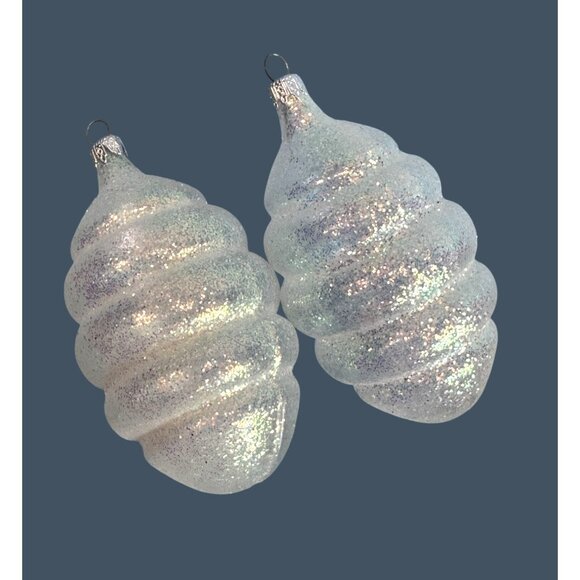 Delicate Blown Glass Ornaments Iridescent Spiral 4 Inches Christmas Colombia - Picture 1 of 5